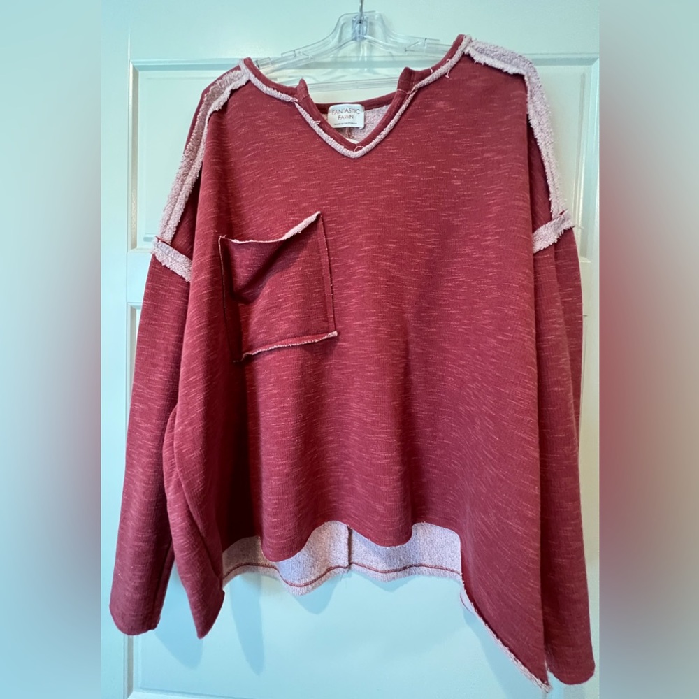Fantastic Fawn NWT Small Sweater